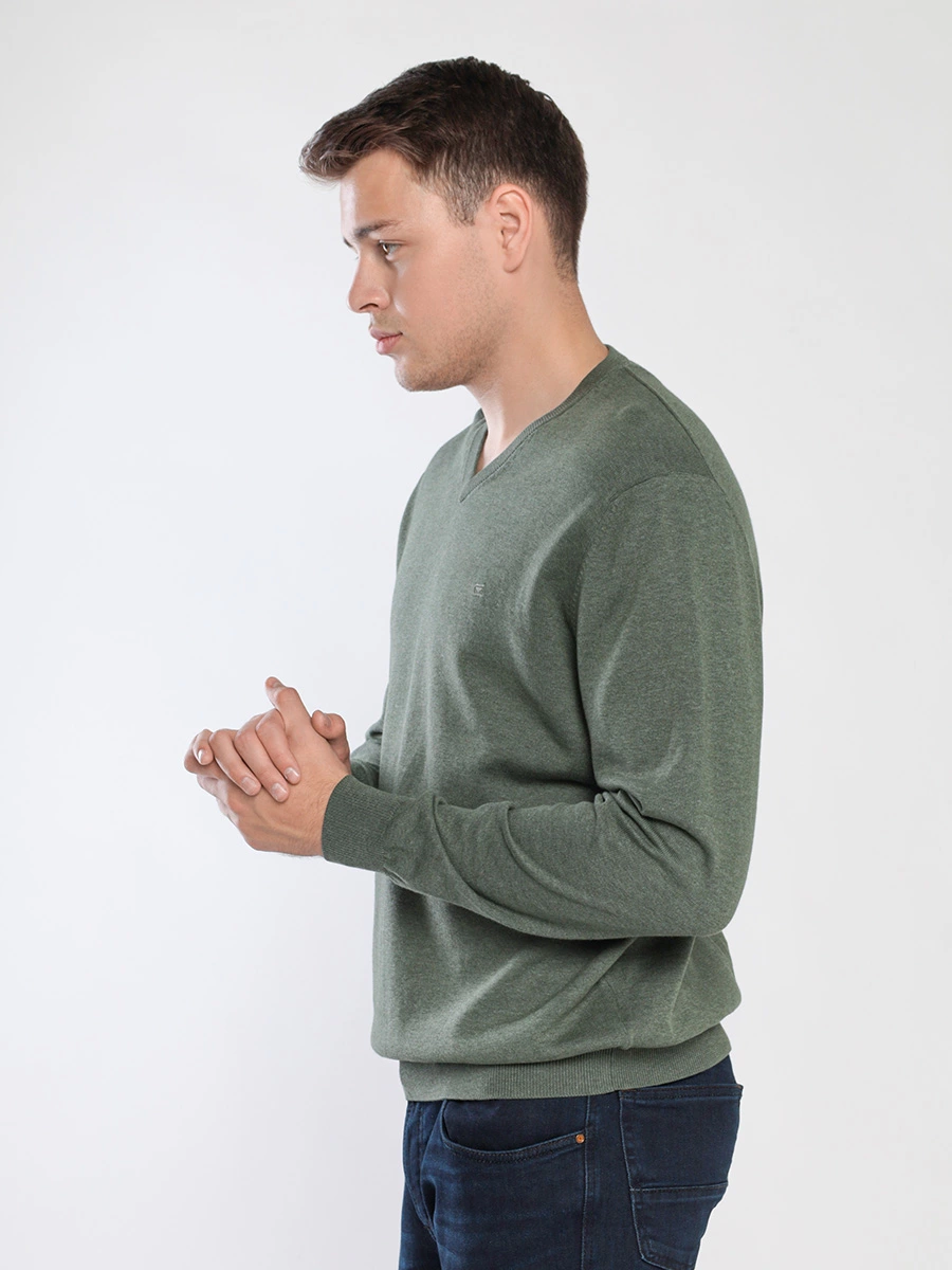 Пуловер хлопковый оливкового цвета прямого кроя
